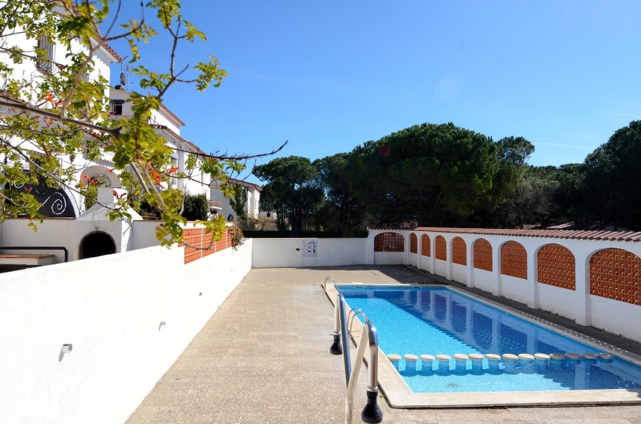 Avinguda Montgo Villa L'Escala Exterior photo